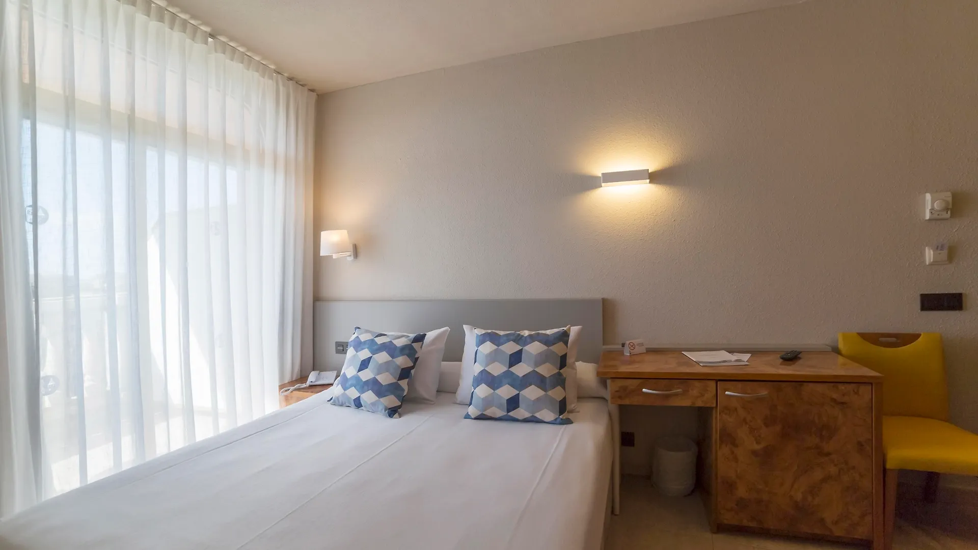 **** Hotel Ponient Dorada Palace By Portaventura World Salou Espanha